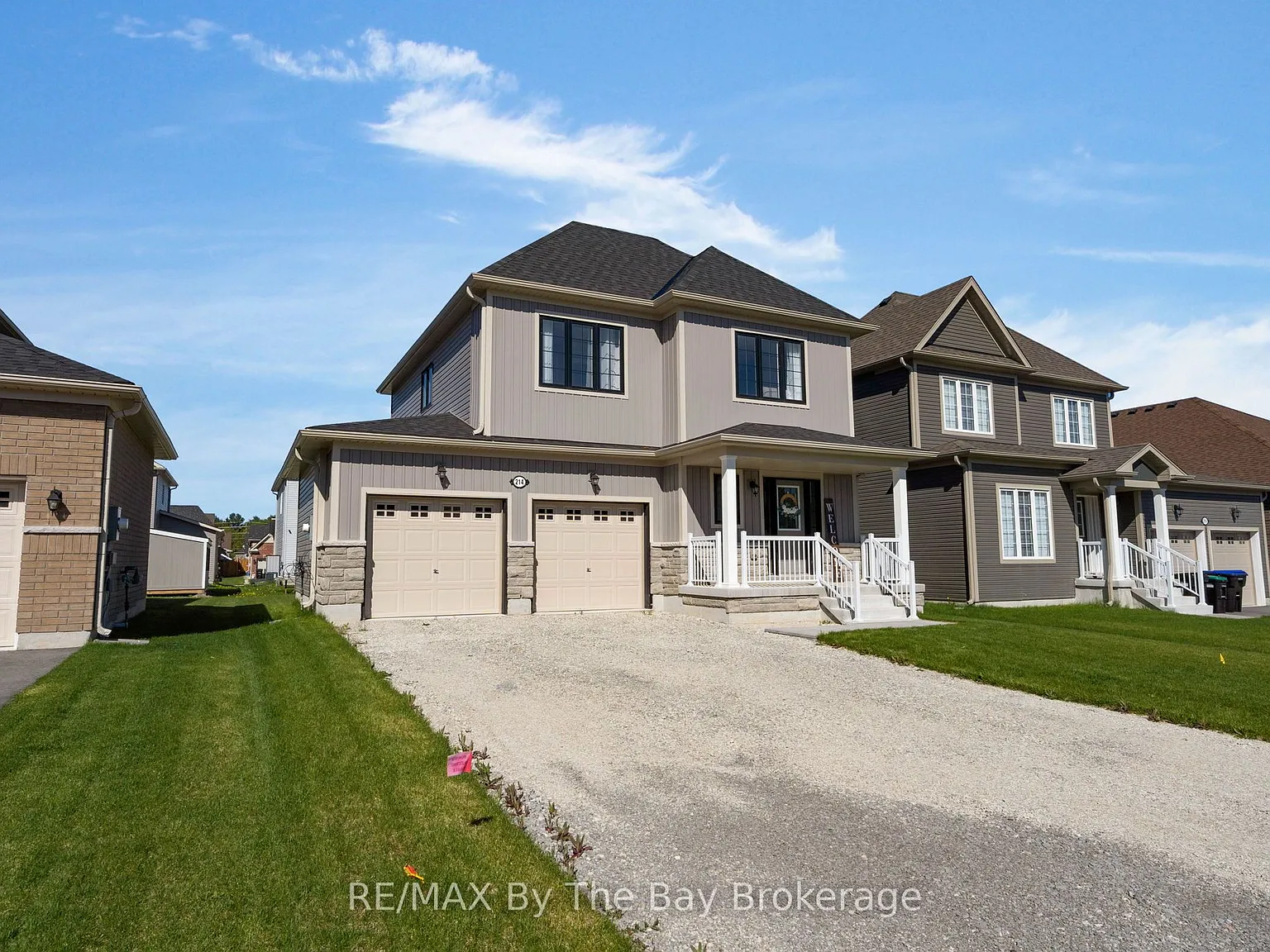4 bed, $2,700 — Photo 2