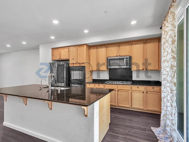 6914 Geyserville St — Photo 17
