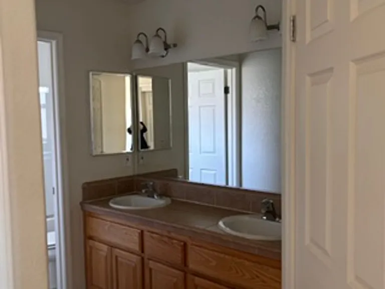 458 Sherwood Pl — Photo 15
