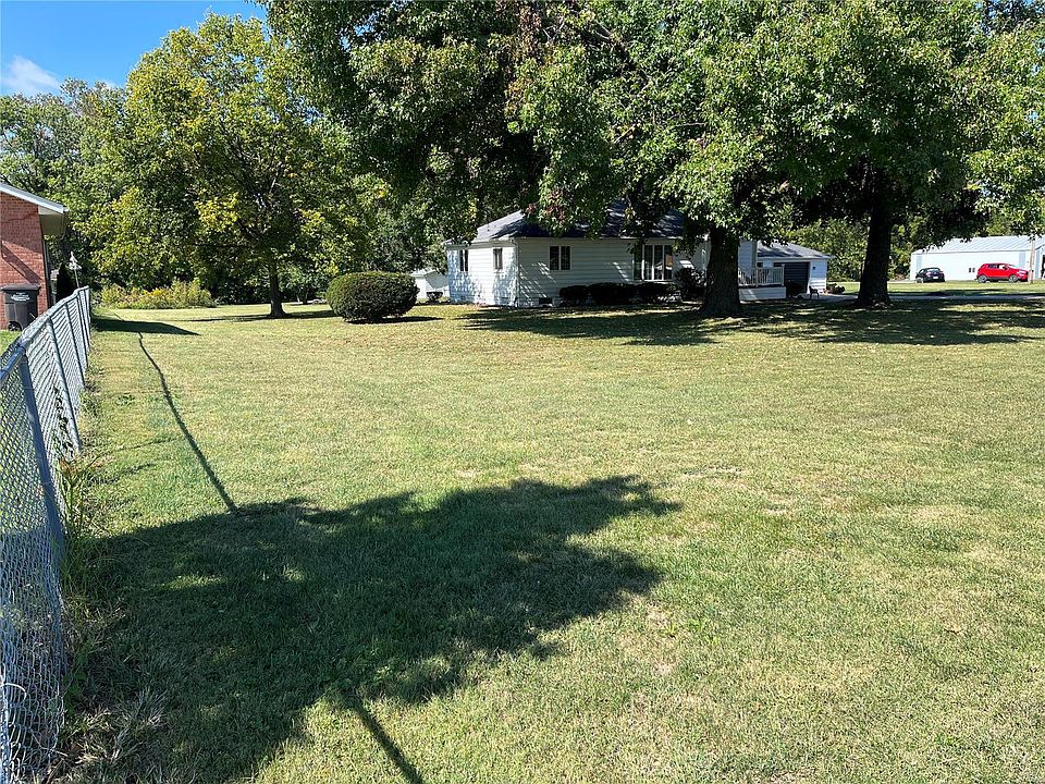 657 Livingston Ave, Livingston, IL 62058 MLS 23058651 Zillow