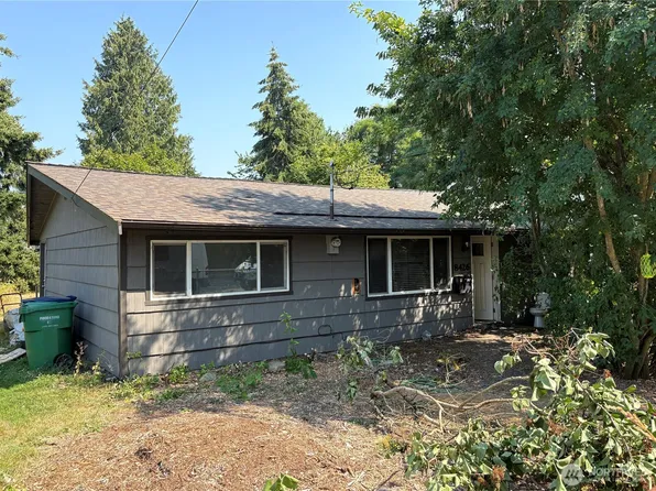 8426 10th Avenue SW, Seattle, WA 98106
