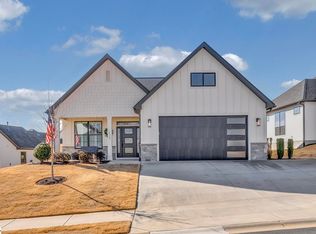 127 Winding Rock Rd, Simpsonville, SC 29680