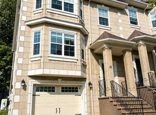 31 Sagewood Ln, Halifax, NS B3P0B8