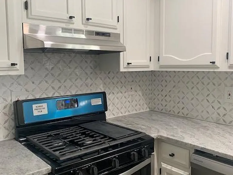 434 Chambers Ave #2 — Photo 6
