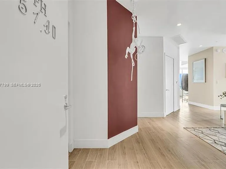 1300 S Miami Avenue Rd #Penthouse 5110 — Photo 5