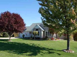 102 Fairway Ct, Kewadin, MI 49648