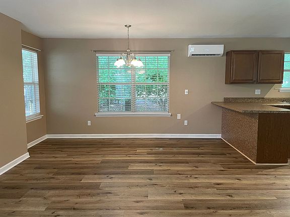 5th image of 56 Jasmine Dr