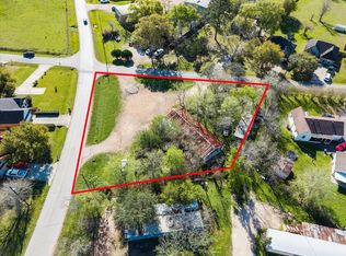 805 Frydek Rd, Sealy, TX 77474