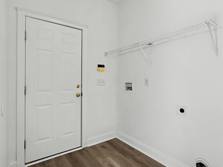 1919 Olsen Ln — Photo 15
