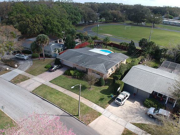 3rd image of 3703 Neptune Dr