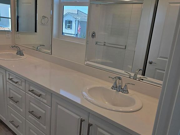 5th image of 724 Kingbird Loop