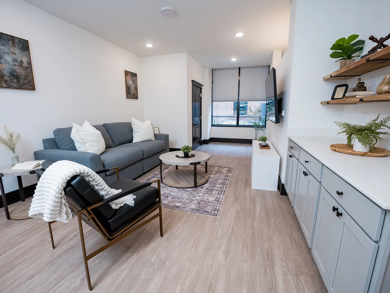 1 bed, 800 sqft, $1,445 — Photo 2