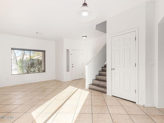 3rd image of 60191 E Verde Vista Ct