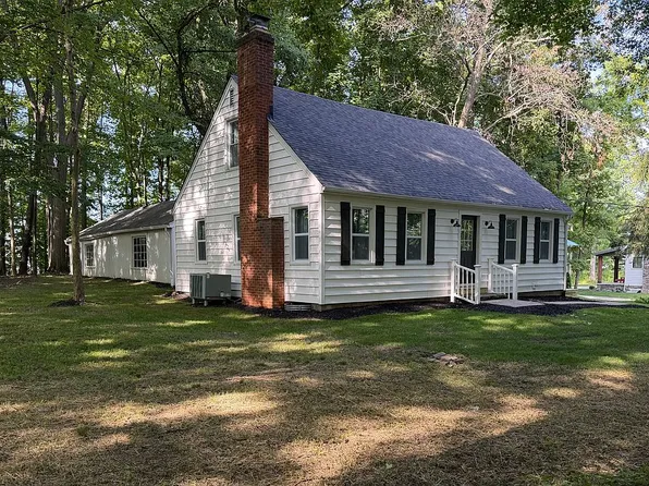 6307 Miller Rd, Brecksville, OH 44141