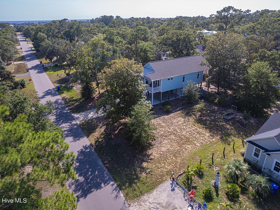2nd image of 127 NW 25th Street