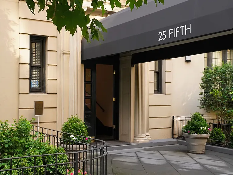 25 5th Ave #1H — Photo 10