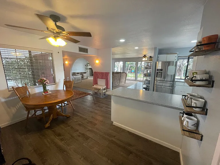 2046 Piccadilly Ln — Photo 29