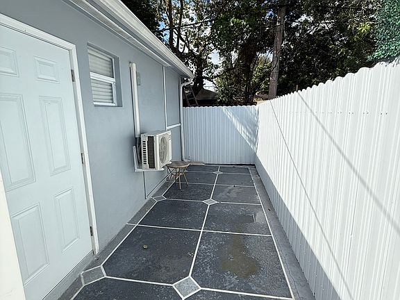 3rd image of 17230 NW 37th Ct