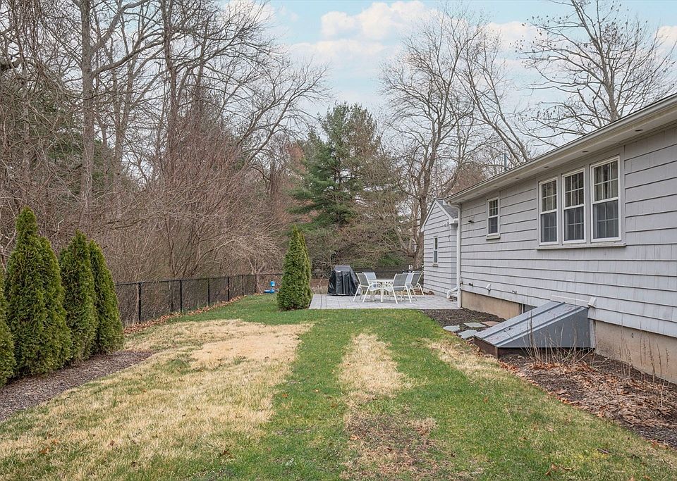 184 Orchard St, Raynham, MA 02767 Zillow