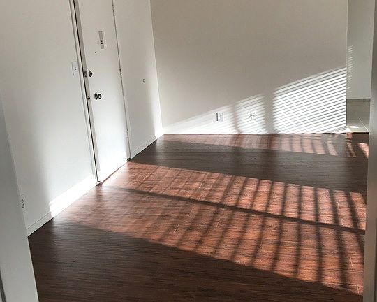 5th image of 515 N Alfred St APT 105