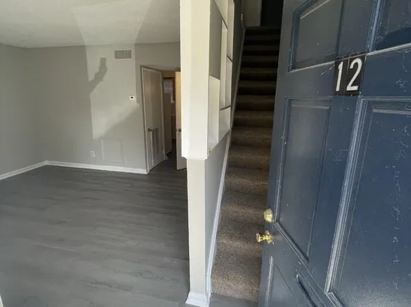 120 Byrum St APT 12, Cary, NC 27511
