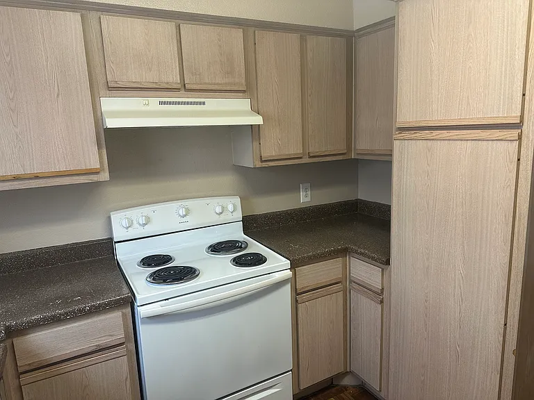 Reed Parque Townhomes — Photo 73