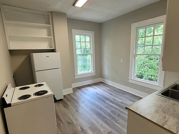 5th image of 830 S St Andrews St APT 3