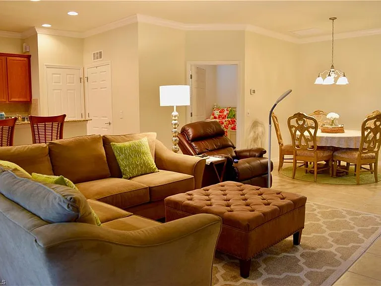 8578 Veronawalk Cir — Photo 4