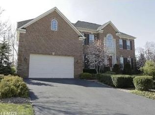 8290 Glen Cove Ct, Alexandria, VA 22308