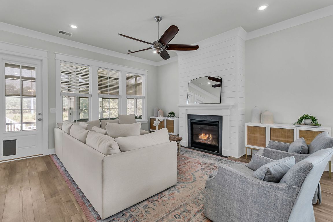 next background image