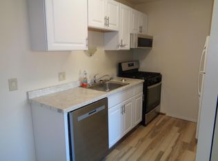 104 Twin Oaks Dr #316, Joliet, IL 60431