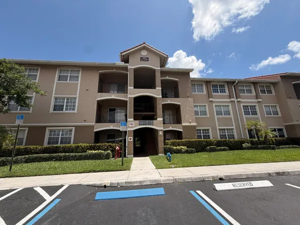 11601 SW 2nd St, Hollywood, FL