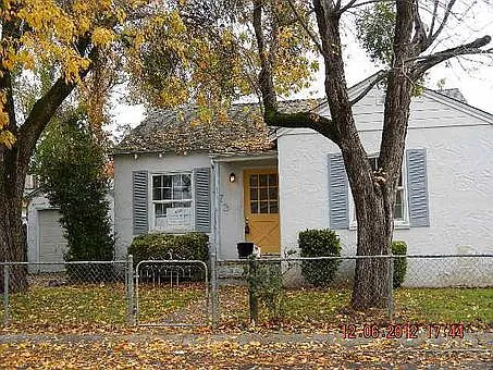 373 Page Ave photo 1