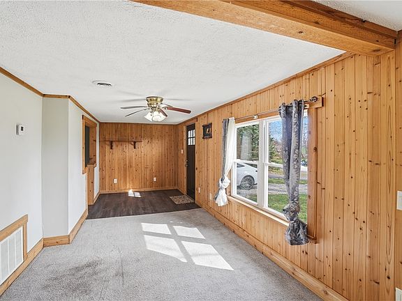 3rd image of 1321 Heatherdale Ave