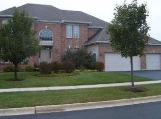 1417 Karen Dr, Dundee, IL 60118