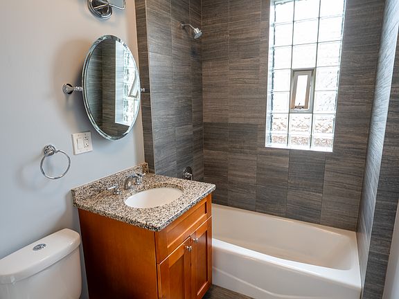 4th image of 5357 N Damen Ave #2