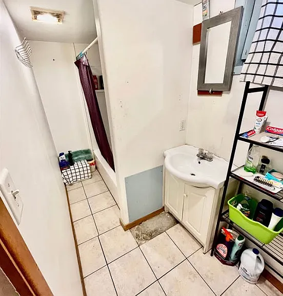1003 Smythe St #2 — Photo 4
