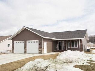 902 7th Ave NE, Perham, MN 56573