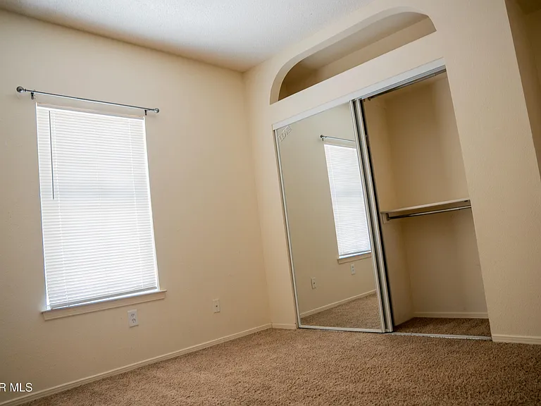804 Bonnie Ct — Photo 37