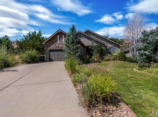 811 Fox Hollow Ln, Golden, CO 80401