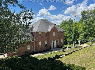 101 Lively Rd, South Charleston, WV 25309