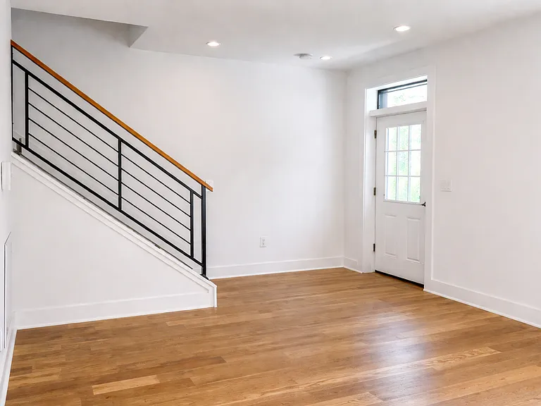 727 Quebec Pl NW — Photo 24