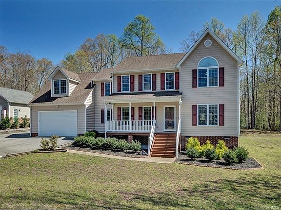 2nd image of 8325 Caroline Vines Way
