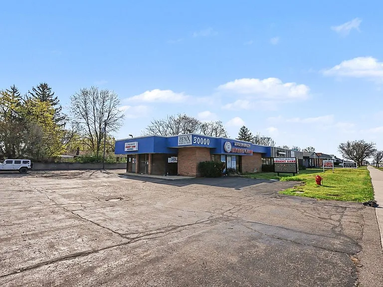 30000 Orchard Lake Rd #SWT A B OR C — Photo 25