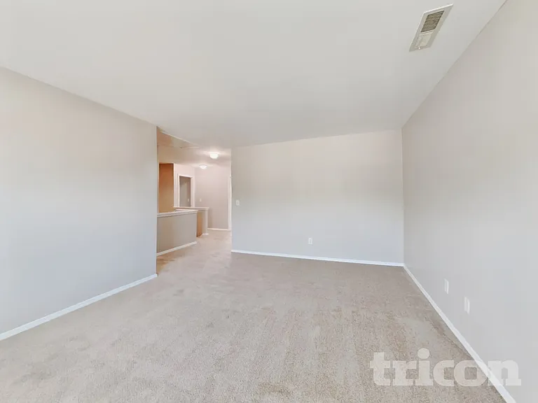 514 Kerriann Ln — Photo 23