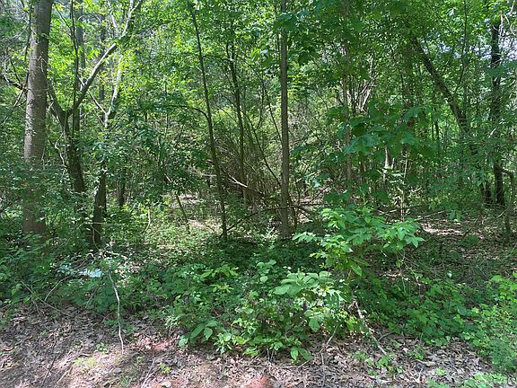 2nd image of 3 York Dr Lot 3