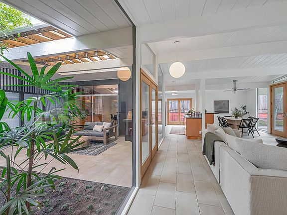 5th image of 439 Nova Albion Way