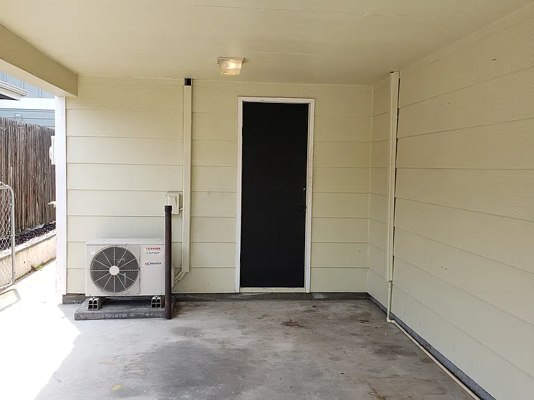 2809 W Bella St — Photo 2