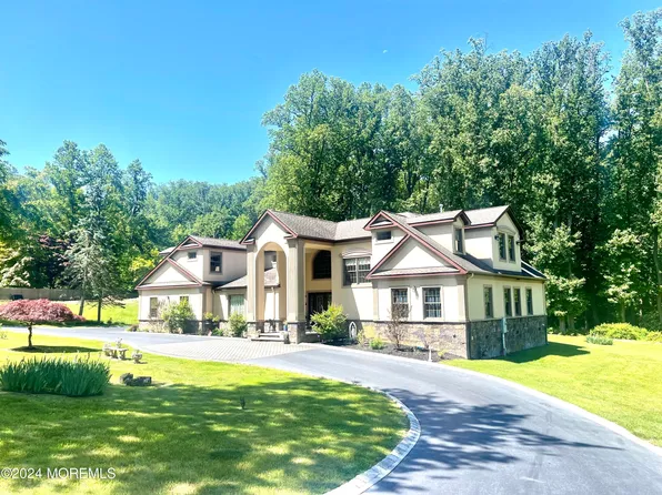 76 B Telegraph Hill Road, Holmdel, NJ 07733