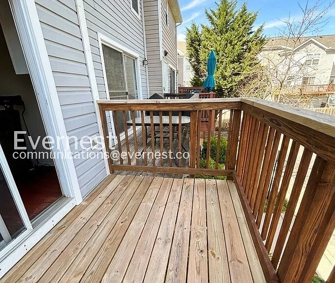 21803 Flanders Ct — Photo 9